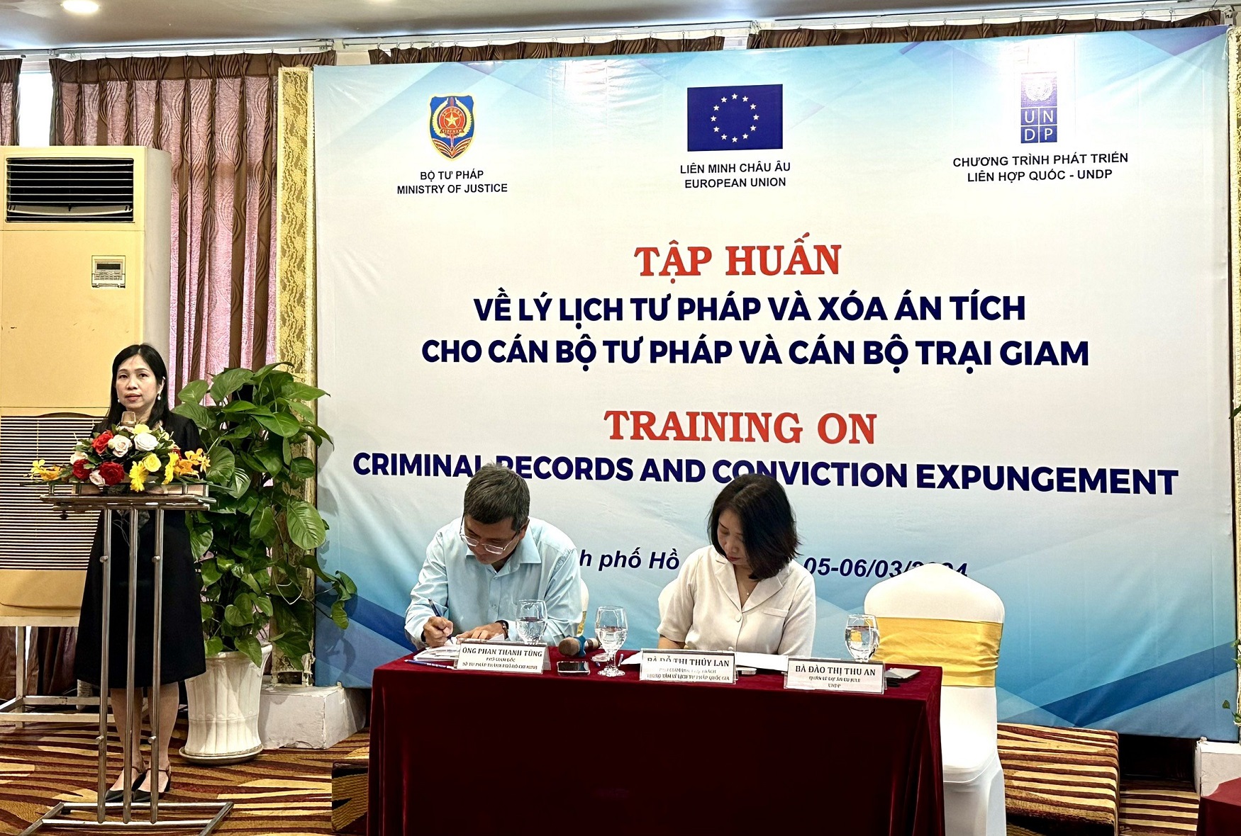 Tập huấn nâng cao kiến thức về lý lịch tư pháp và xóa án tích cho cán bộ tư pháp và cán bộ trại giam tại Thành phố Hồ Chí Minh.